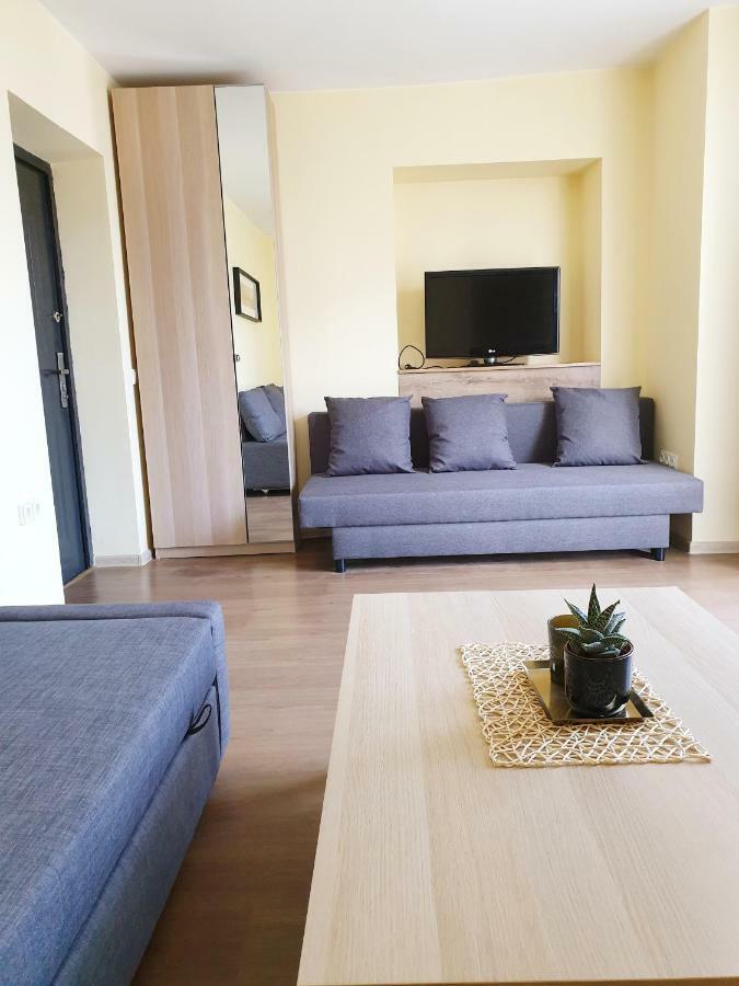 Vila G Palanga Luaran gambar