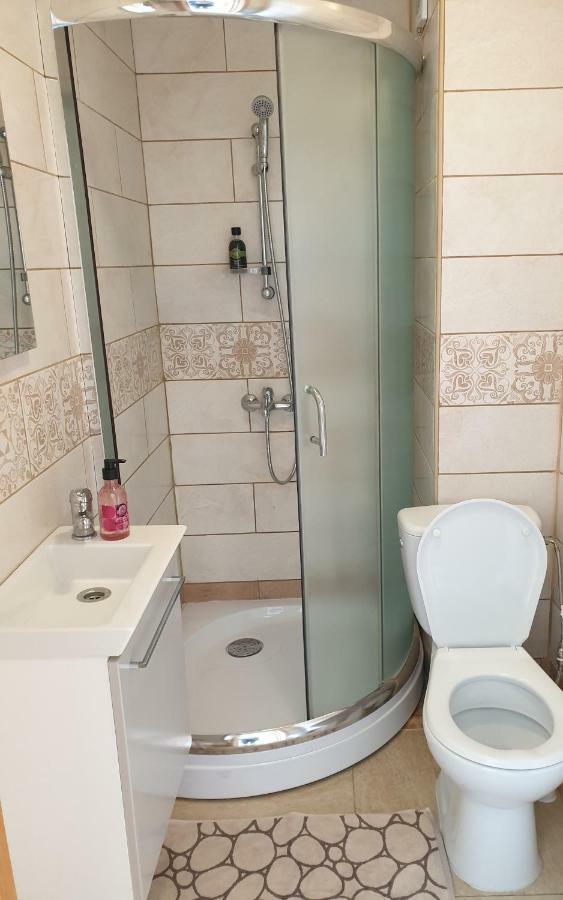 Vila G Palanga Luaran gambar